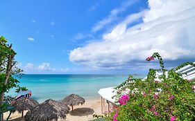 Beach House Condos, Negril